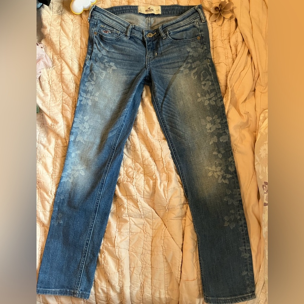 Hollister Low Rise Skinny Jeans